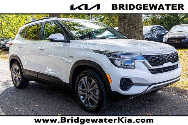 2022 kia seltos s