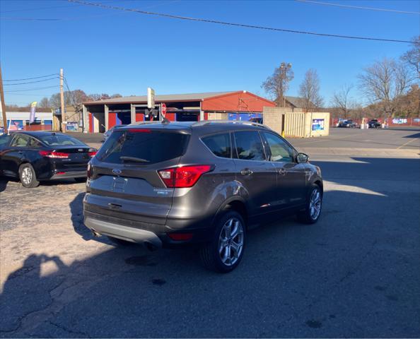 2019 ford escape titanium