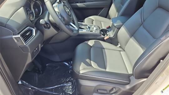 2025 Mazda CX-5 2.5 s select package
