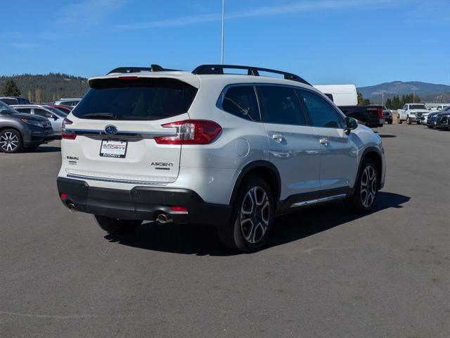 2023 subaru ascent limited 7-passenger