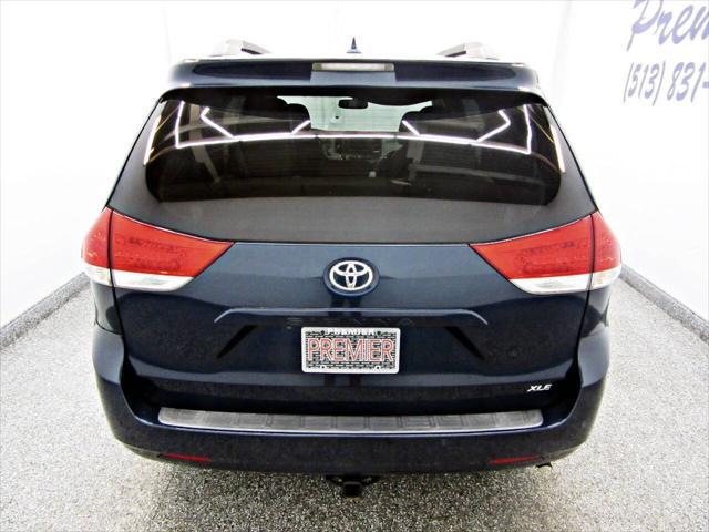 2011 toyota sienna xle