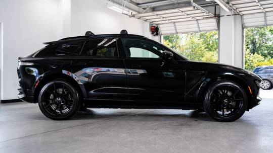 2021 Aston Martin DBX