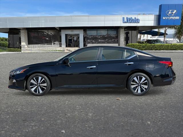 2022 nissan altima 2.5 sv