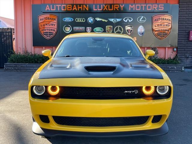 2017 dodge challenger srt hellcat