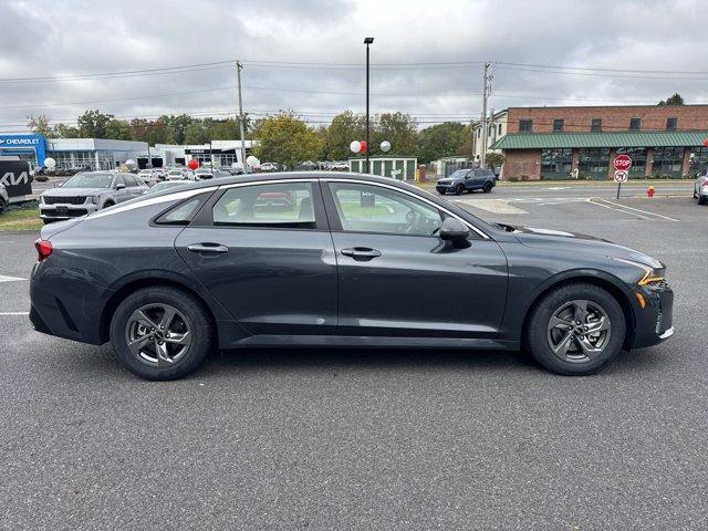 2022 kia k5 lxs