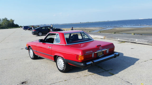 1988 mercedes benz 560sl with 3k mile museum quality car, once in a lifetime!