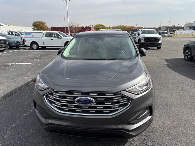 2020 ford edge se