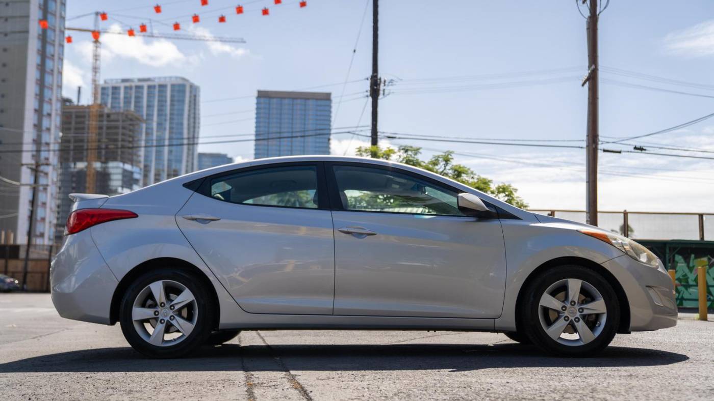 2013 hyundai elantra limited