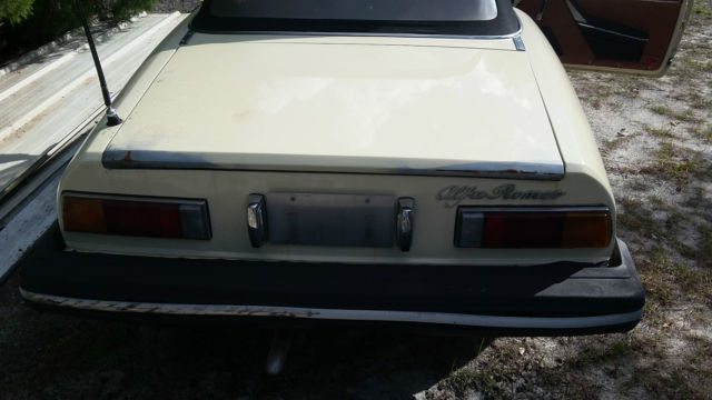 alfa romeo, alfaromeo, beige, tan. alfa romeo spider
