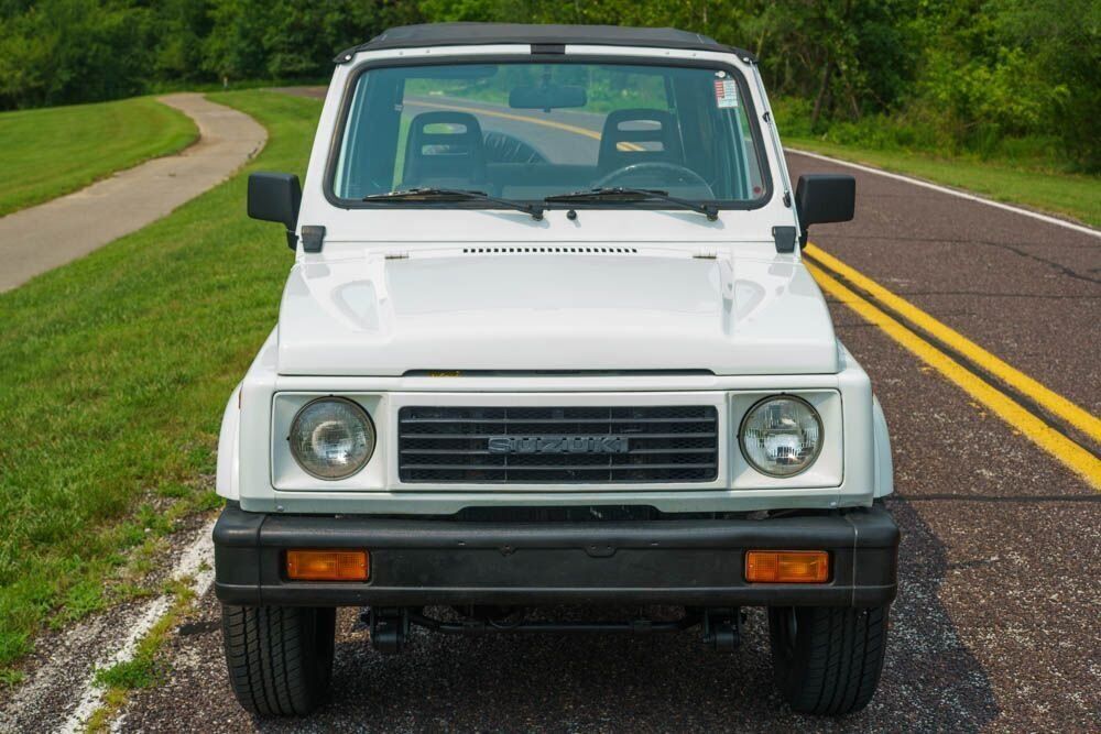 four-wheel drive - clean autocheck