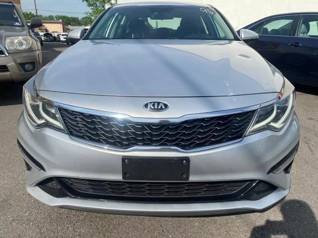 2019 kia optima lx