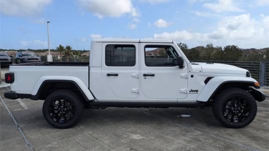 2024 Jeep Gladiator