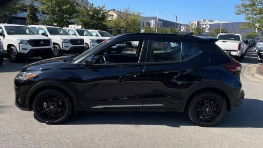 2023 nissan kicks sr