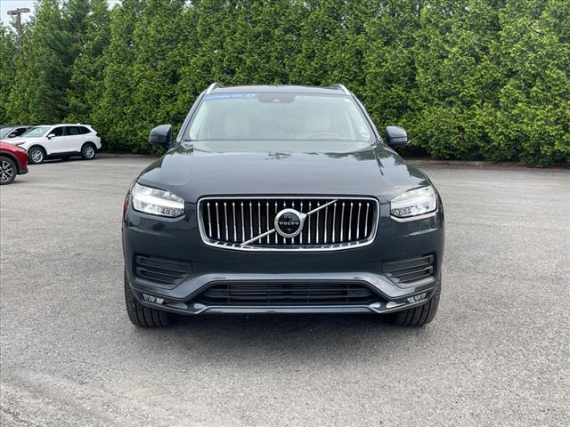 2022 volvo xc90 t6 momentum 7-passenger