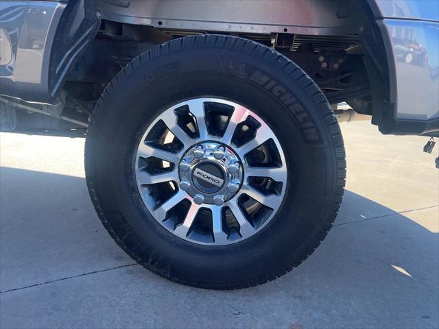 2022 ford f-350 lariat