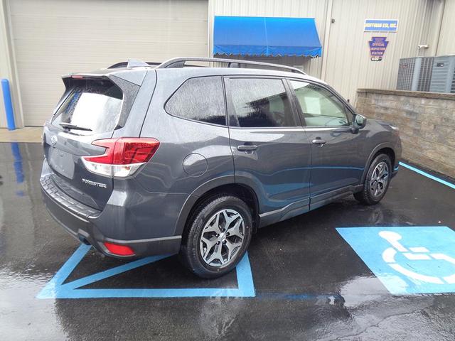 2021 subaru forester premium
