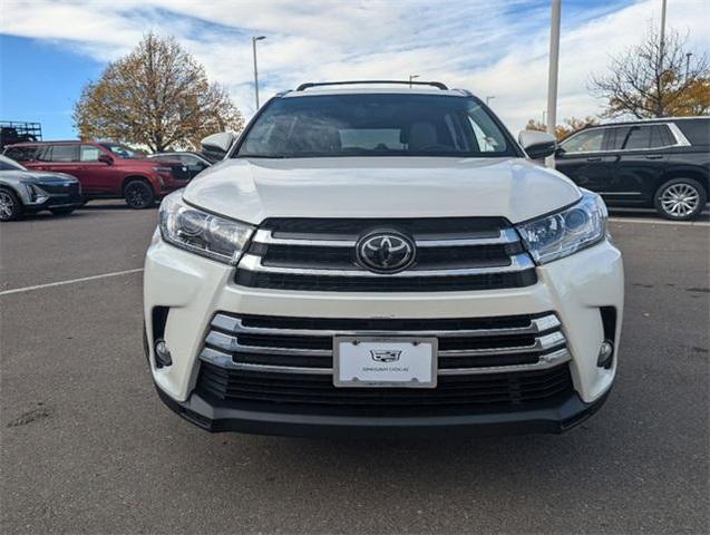 2018 toyota highlander limited