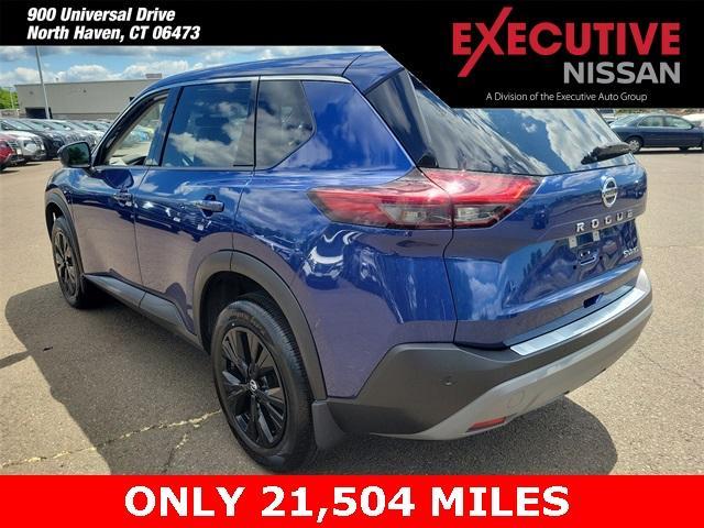 2021 nissan rogue sv