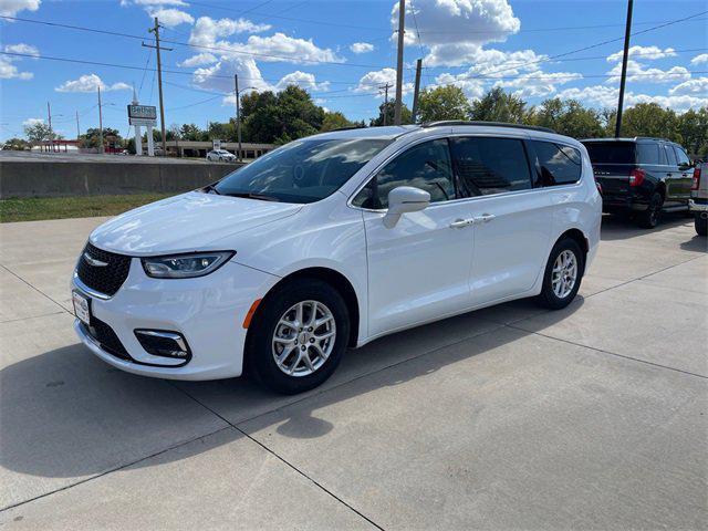 2022 chrysler pacifica touring l