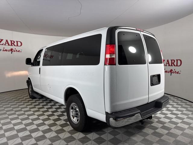 2019 chevrolet express 2500 lt