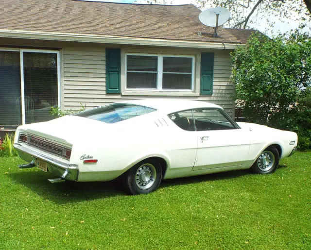 1968 mercury cyclone 2 door coupe, 3speed on floor