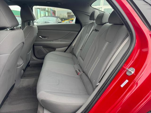 2022 hyundai elantra sel