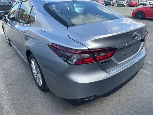 2023 toyota camry le