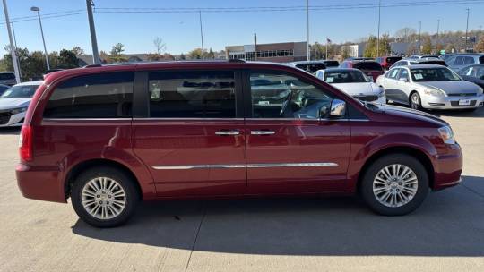 2015 Chrysler Town & Country