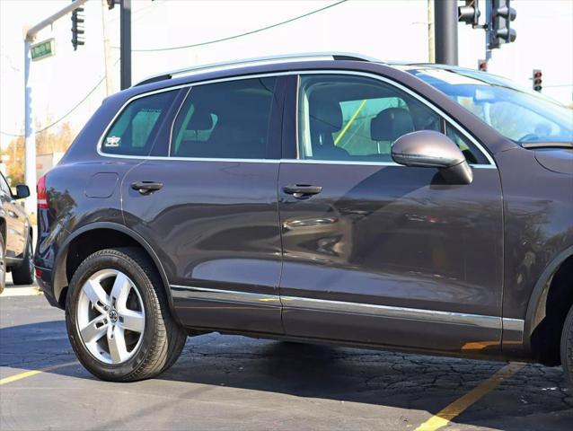 2013 volkswagen touareg vr6 lux