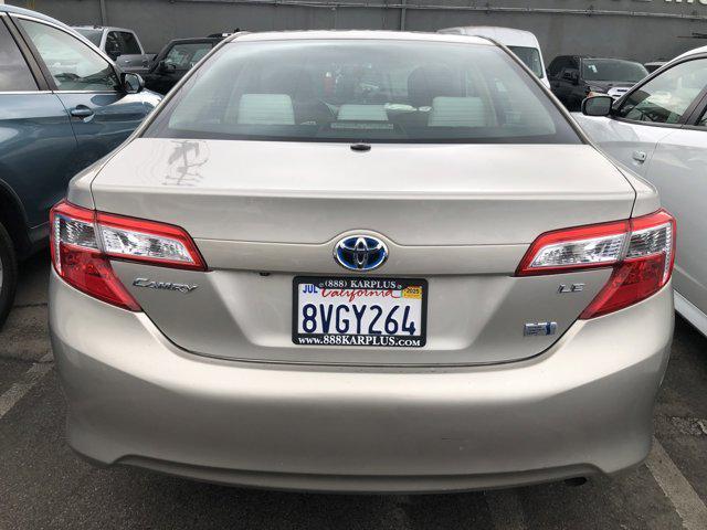 2014 toyota camry hybrid le