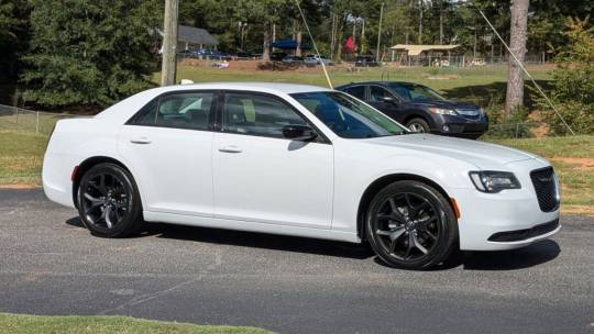 2022 Chrysler 300 touring