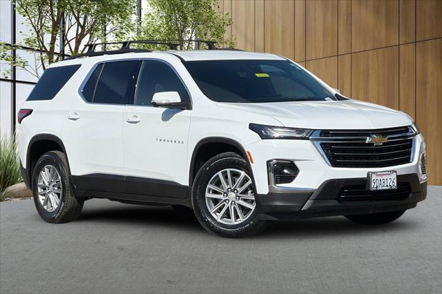 2023 chevrolet traverse lt cloth