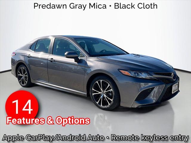 2020 toyota camry se