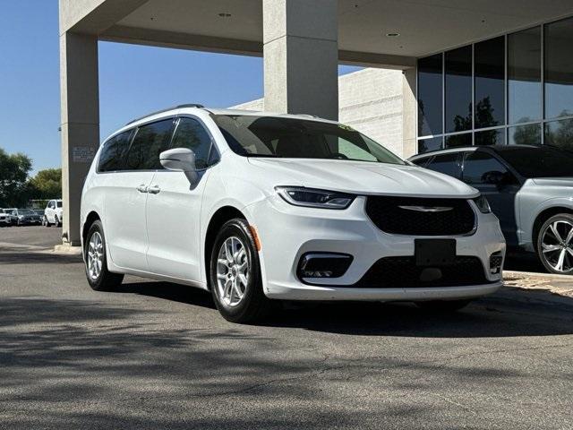 2022 chrysler pacifica touring-l