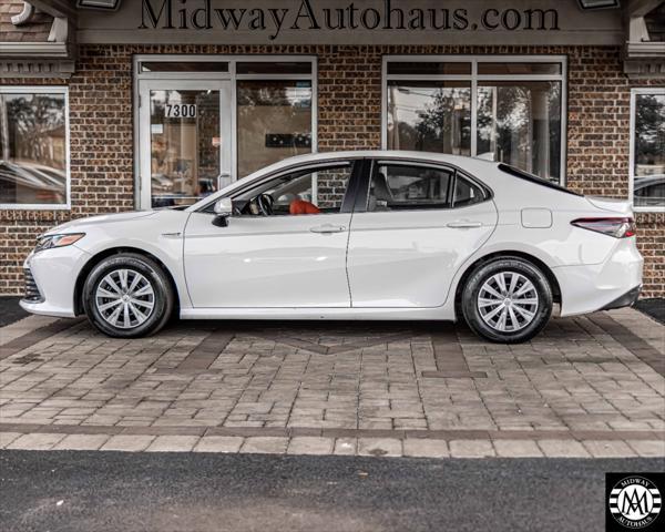 2021 toyota camry hybrid le
