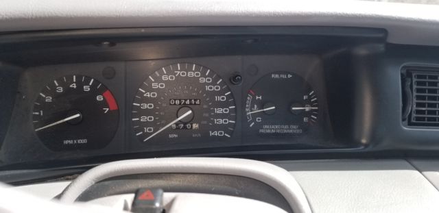 2 dr personal luxury coupe
