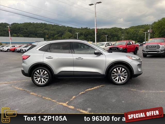 2022 ford escape titanium