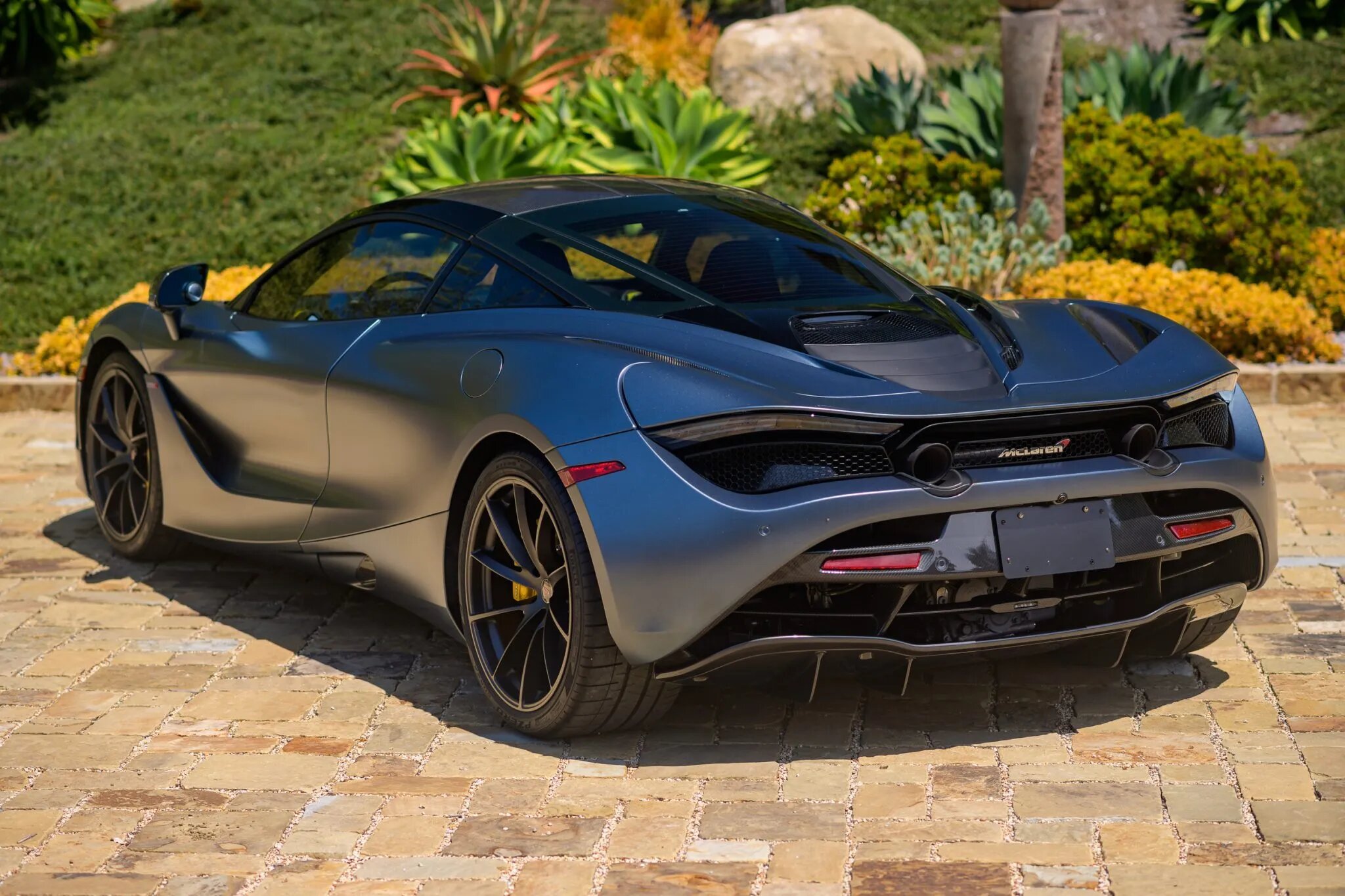 mclaren 720s