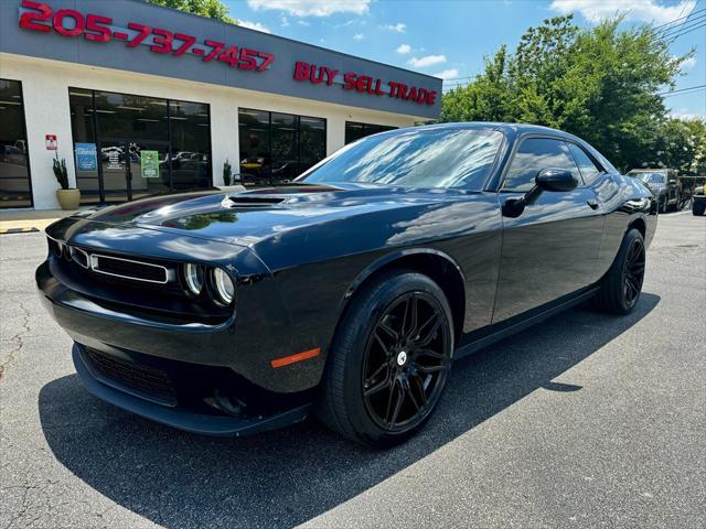 2018 dodge challenger sxt