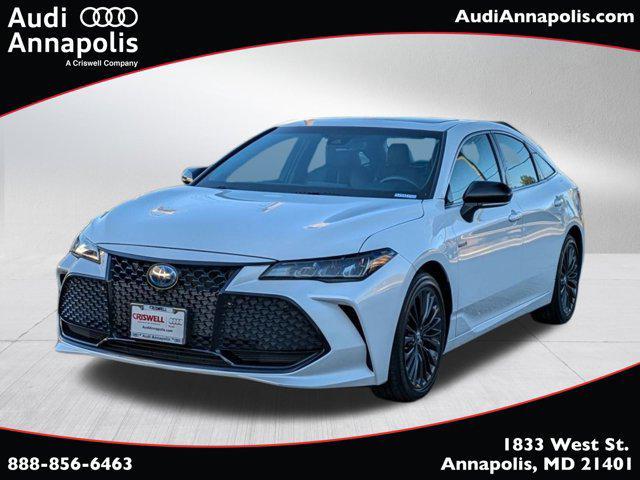 2020 toyota avalon hybrid xse