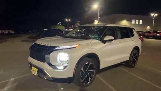 2023 Mitsubishi Outlander