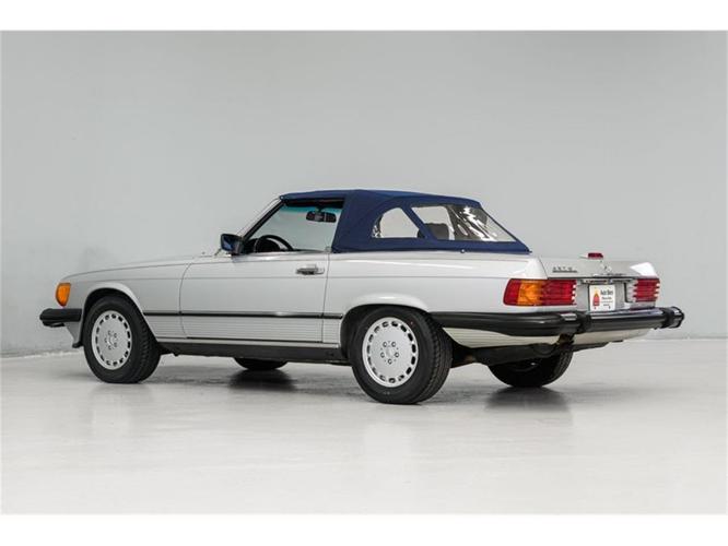 1988 mercedes-benz 560 in concord, north carolina