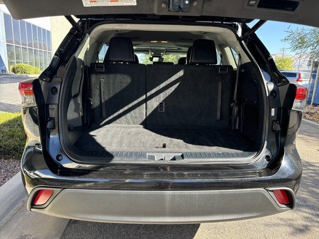 2022 toyota highlander xle