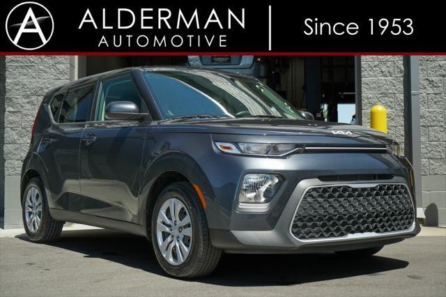 2022 kia soul lx