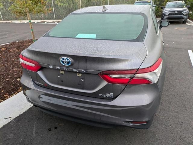 2023 toyota camry hybrid le