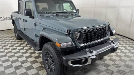 2024 jeep gladiator sport