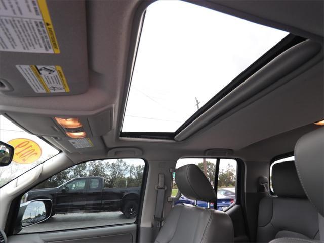 2019 nissan frontier sl