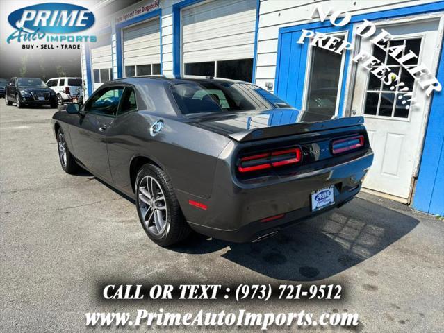 2019 dodge challenger sxt