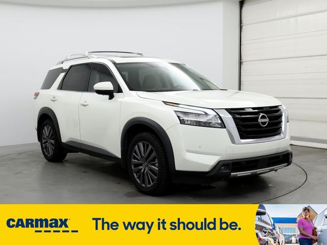 2023 nissan pathfinder sl
