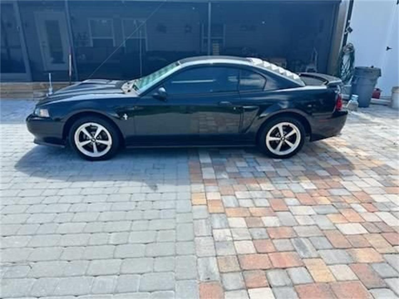 2003 ford mustang